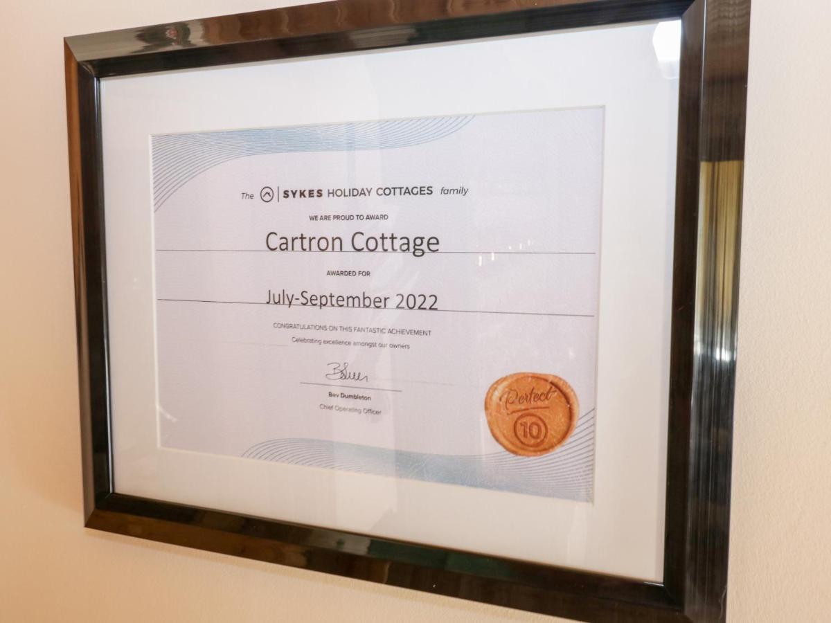 Cartron Cottage Ballintober  Luaran gambar
